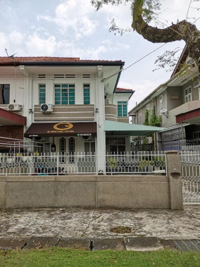 G Fortune Guest House Victoria Green جورج تاون المظهر الخارجي الصورة